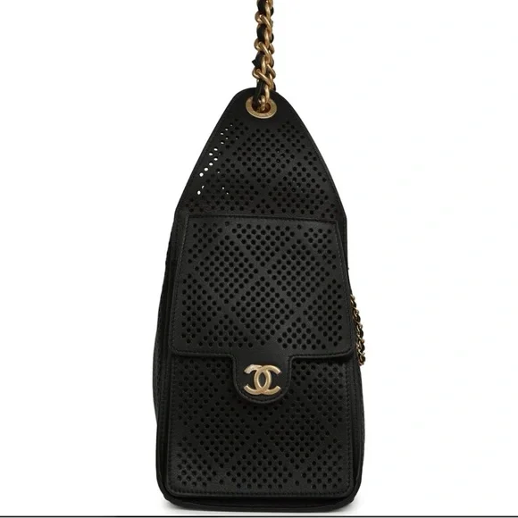 Chanel Small 25 Hobo Bag Black Perforated Calfskin Antique Gold Hardware - Picture 3 of 8